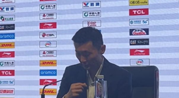 罗马老将经验屡显功效，带领球队拔得头筹跻身前列