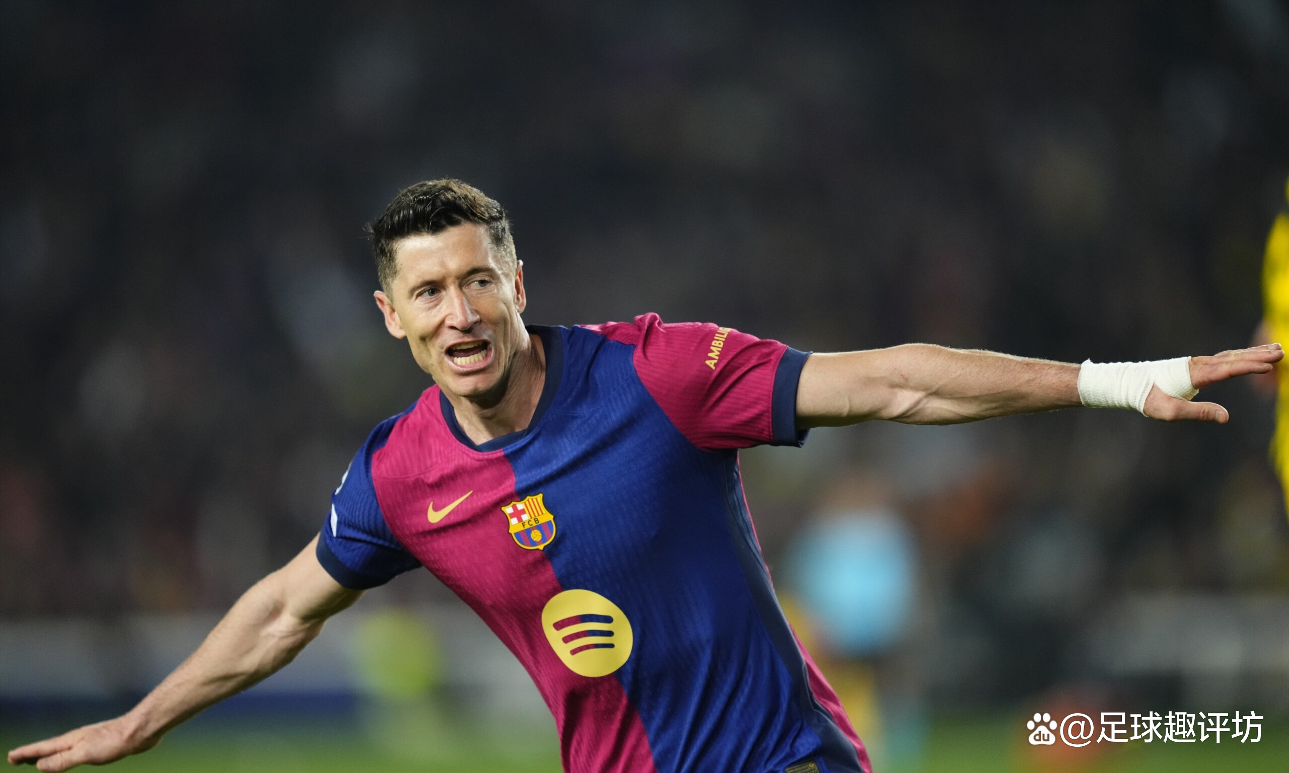 莱万多夫斯基在G2比赛中逆转，连败引发热议！